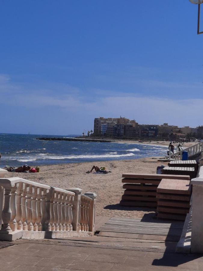 Moderno Apartamento Familiar Junto Al Mar - Conejito Apartman Torrevieja Kültér fotó