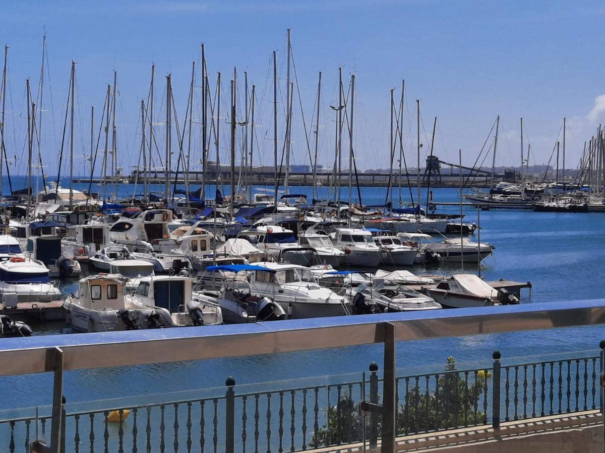 Moderno Apartamento Familiar Junto Al Mar - Conejito Apartman Torrevieja Kültér fotó