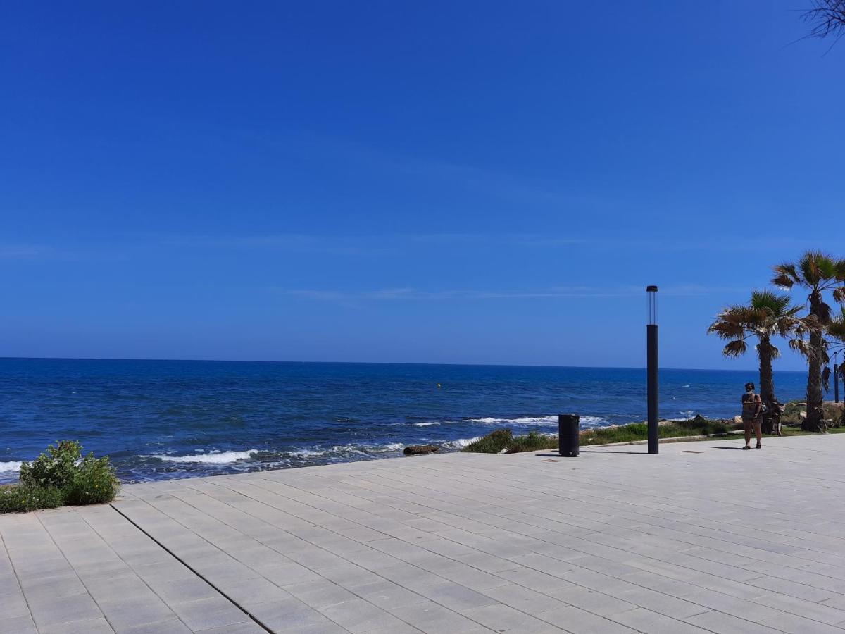 Moderno Apartamento Familiar Junto Al Mar - Conejito Apartman Torrevieja Kültér fotó