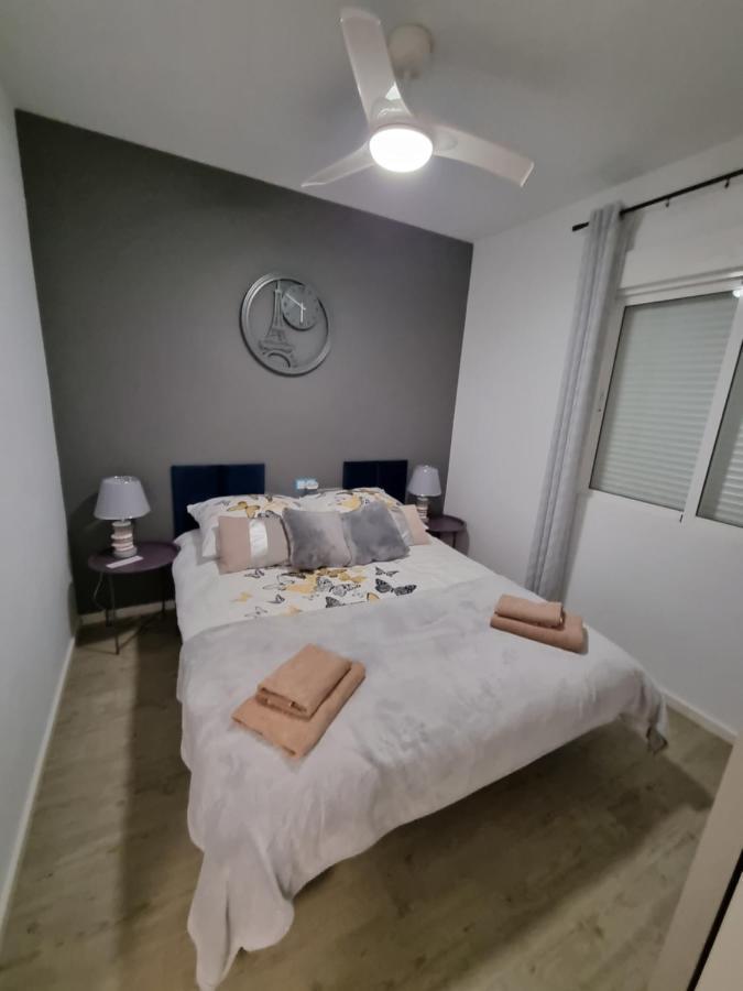 Moderno Apartamento Familiar Junto Al Mar - Conejito Apartman Torrevieja Kültér fotó