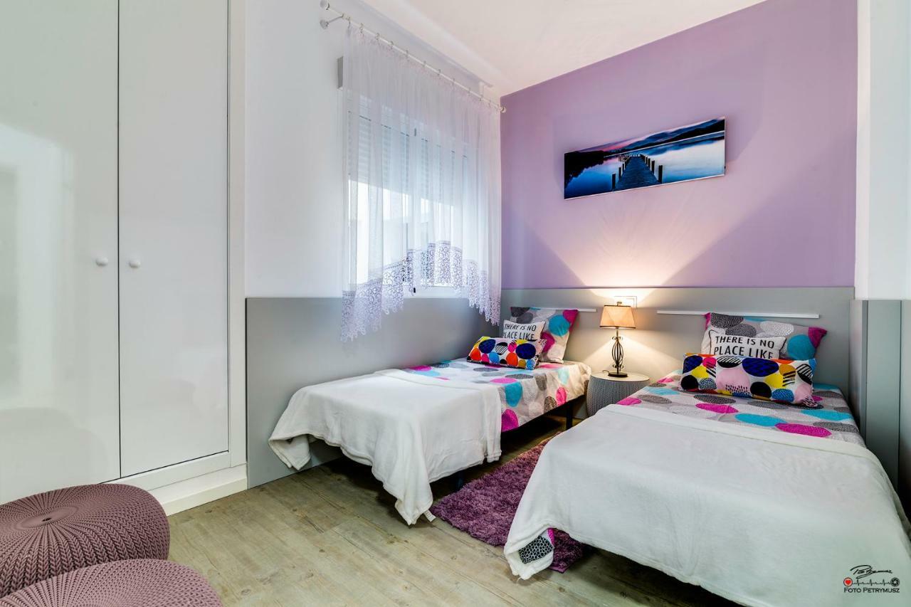 Moderno Apartamento Familiar Junto Al Mar - Conejito Apartman Torrevieja Kültér fotó